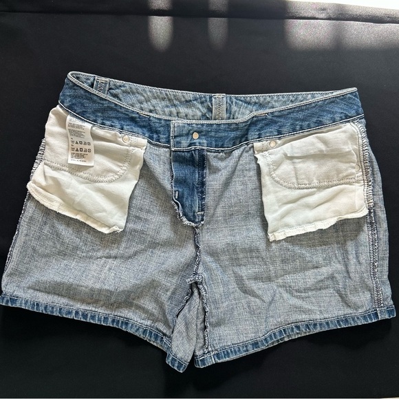 Tommy Hilfiger Women's Denim Shorts - Picture 8 of 9